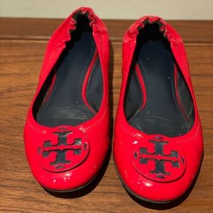 TORY BURCH: Red Patent Leather Ballet Flats (sz 9)